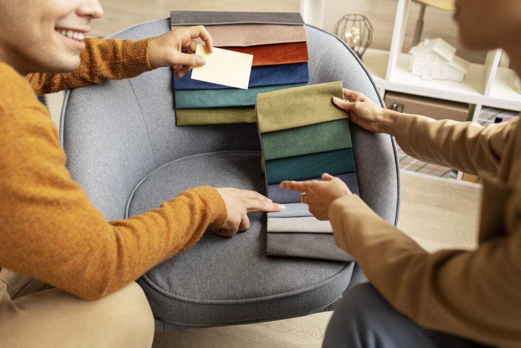 Cuándo merece la pena tapizar un sofá, una silla o una butaca en lugar de comprar uno nuevo